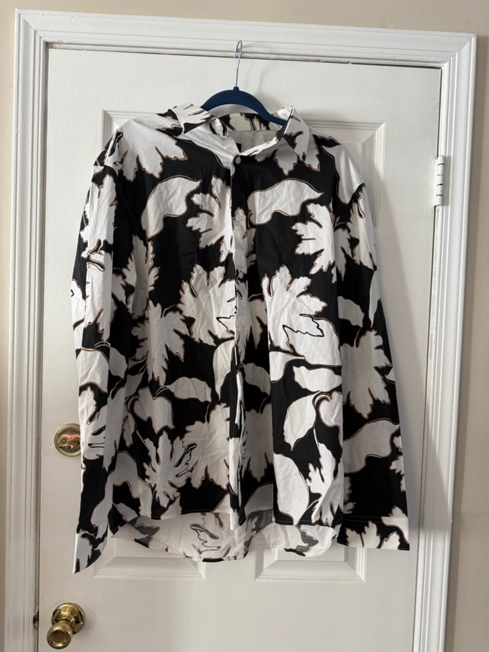 Express Black, White & Brown Floral Button-Up Shirt